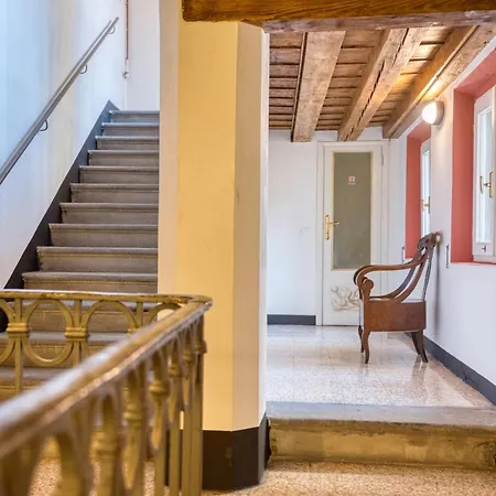 Palazzo Rivola 4* Бергамо