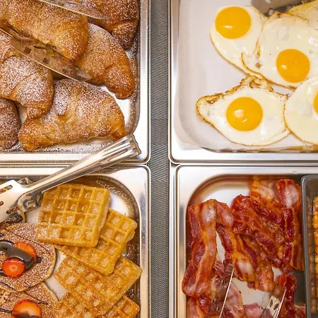 Konukevi Palazzo Rivola 4*