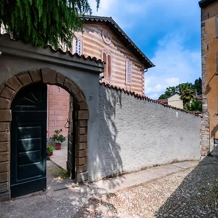 Palazzo Rivola 4* Бергамо