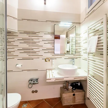 Palazzo Rivola Guest house