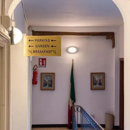 Palazzo Rivola 게스트하우스